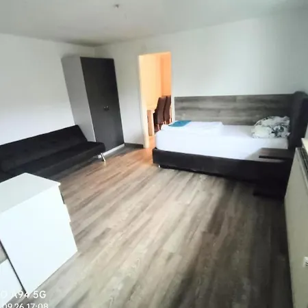 Apartment,haus 21 *